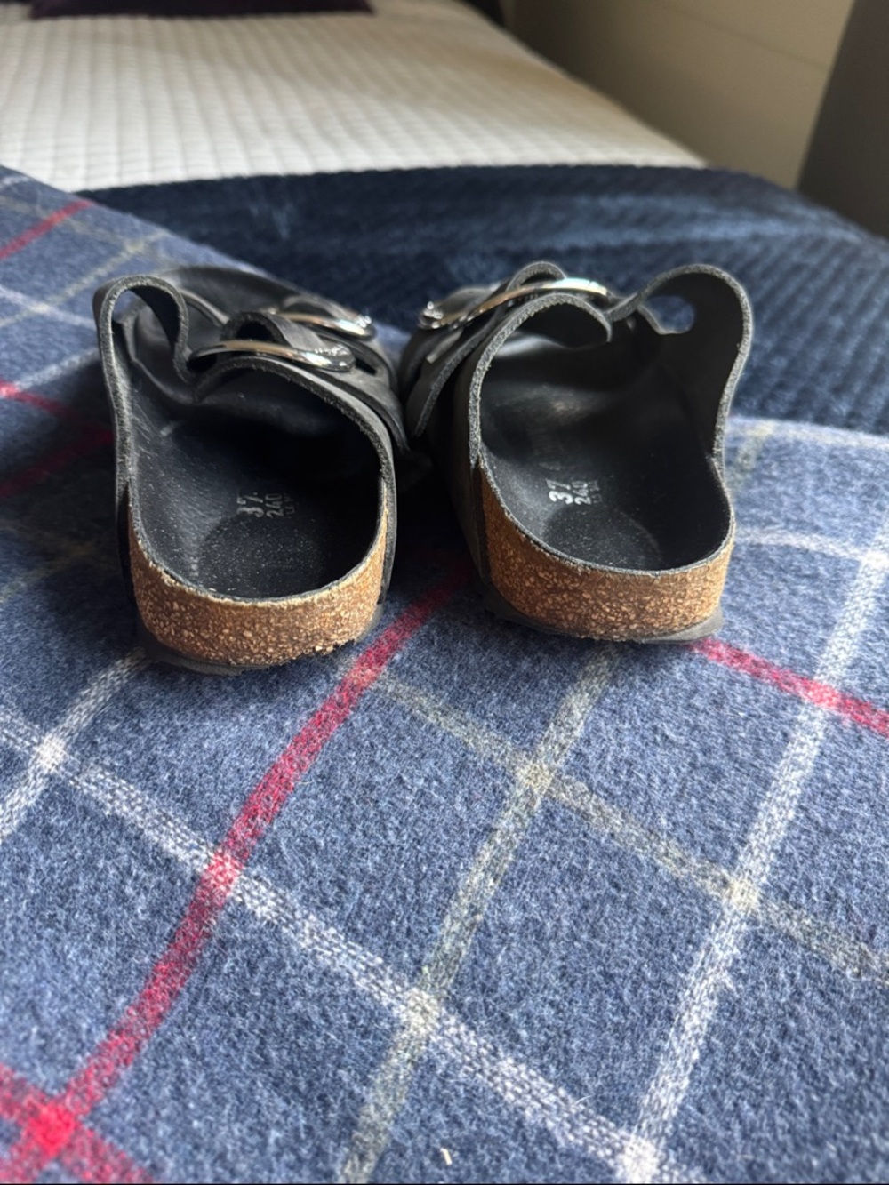 Black Birkenstock leather sandals with silver buckle 37/7 - Picture 3 of 4